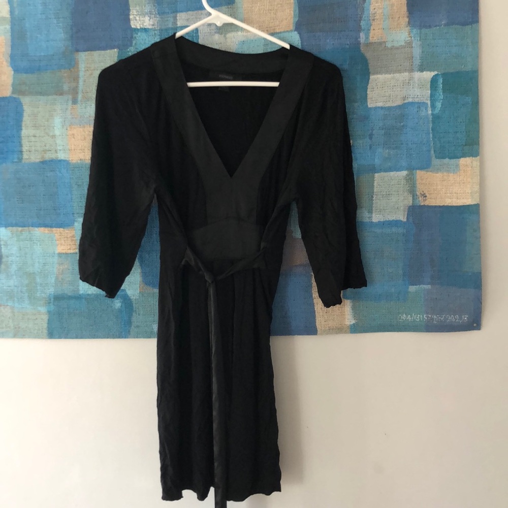Black 3/4 Sleeved Express Dress